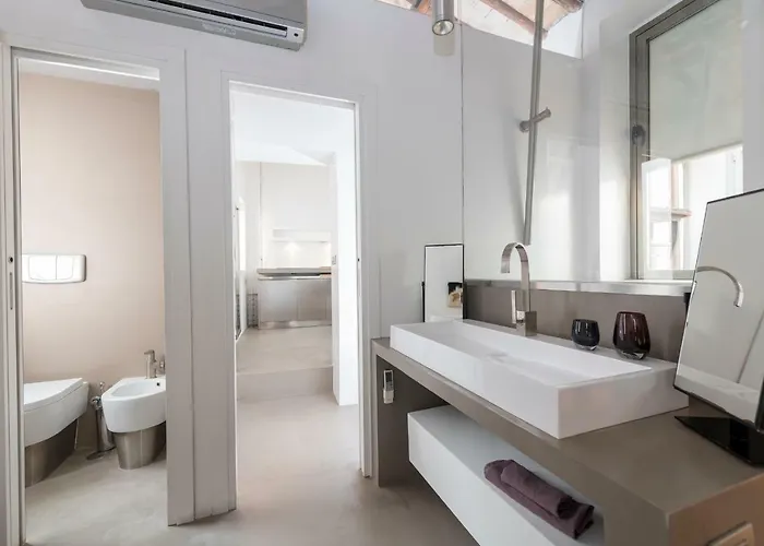 Апартаменты Two Bedrooms With Solarium With View On San Peter Church And Sant'angelo Castle