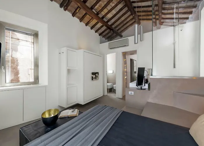 Two Bedrooms With Solarium With View On San Peter Church And Sant'angelo Castle Апартаменты *